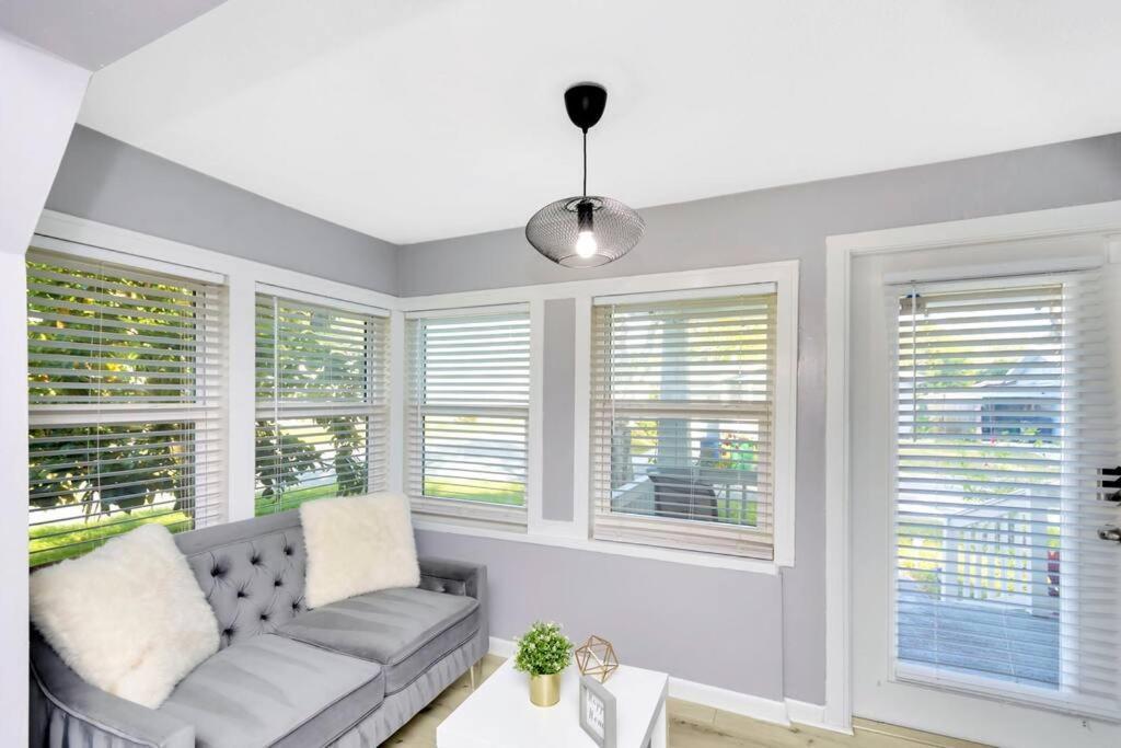 Cozy Bungalow With Patio & Grill, Private And Location Tampa Luaran gambar